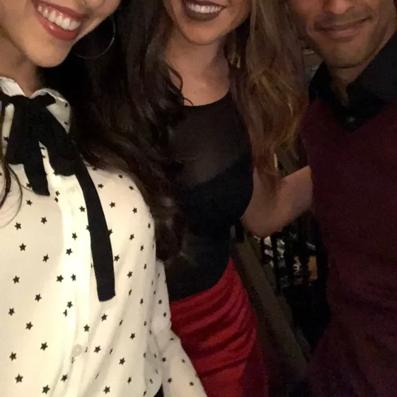 Button down - Picture 2 of 2